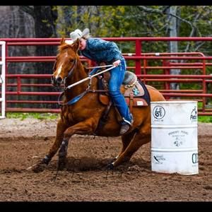 Meet your Posher, Christina